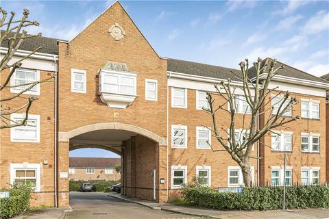 2 bedroom apartment for sale, Staines Road West, Sunbury-on-Thames, Surrey, TW16