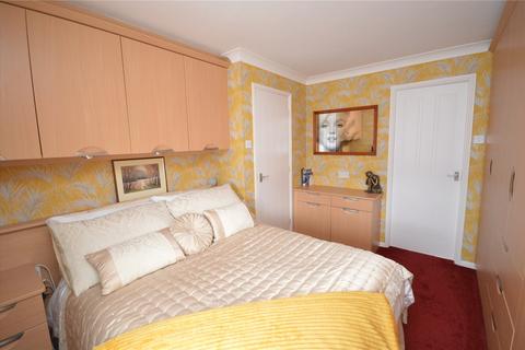 8 Tanglewood, Leeds, LS11 5DX