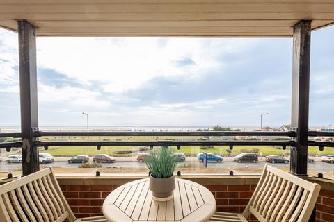 2 bedroom apartment for sale - South Promenade, Lytham St. Annes, FY8