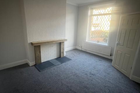 2 bedroom terraced house to rent, Eldon Road, Huddersfield HD1