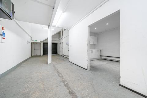Industrial unit to rent, Cline Road, London N11