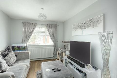 1 bedroom flat for sale, Colliery Road, Wrexham, Wrecsam, LL11 2BJ