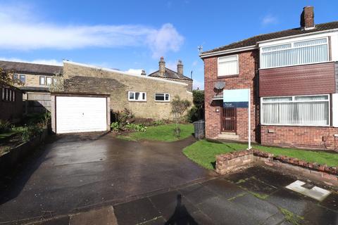 3 bedroom semi-detached house to rent, Thornhill Grove, Calverley, Pudsey, West Yorkshire, LS28