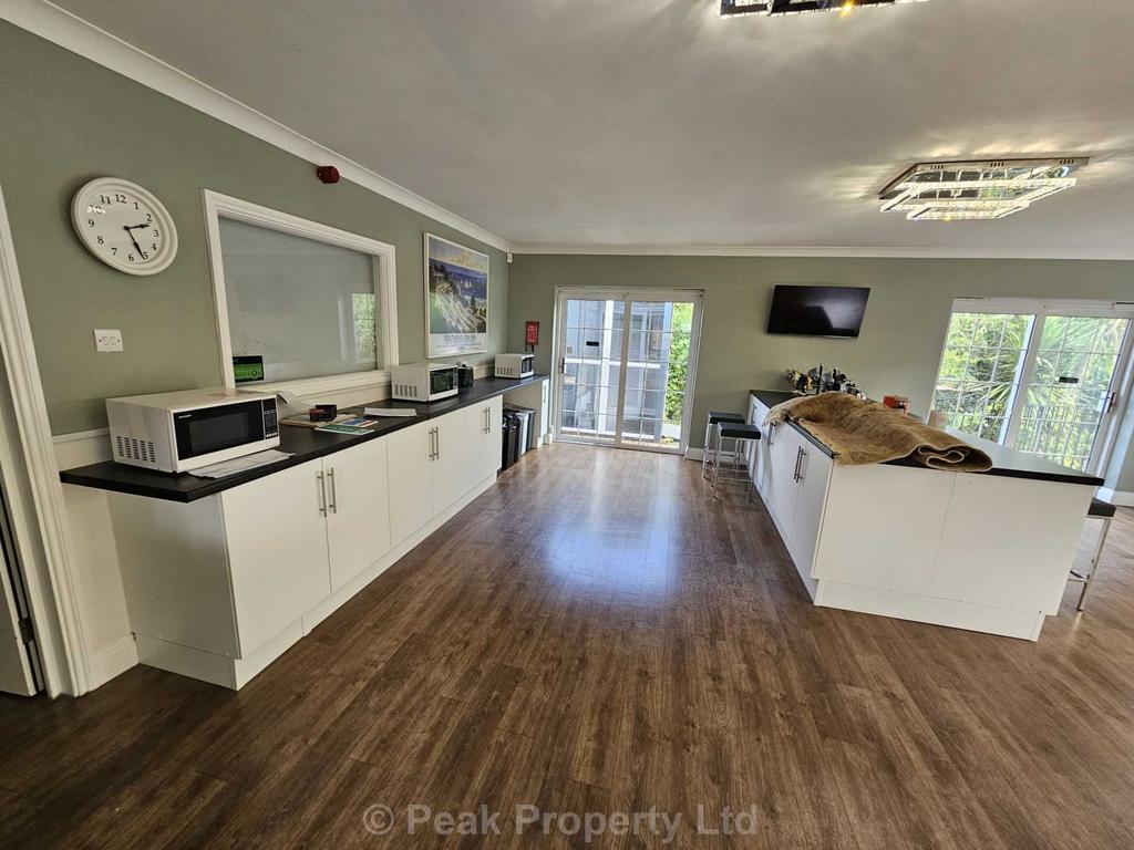 House in Westcliff On Sea - View 5