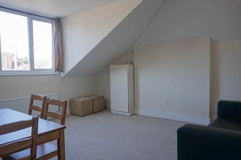1 bedroom flat to rent, 54 Finchley Lane, London NW4