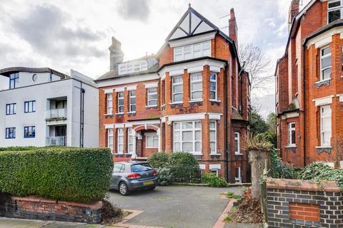 3 bedroom flat to rent, Stanhope Road, Highgate, N6