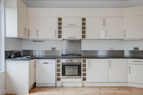 3 bedroom flat to rent, Stanhope Road, Highgate, N6