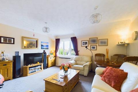 1 bedroom apartment for sale, West Street, Godmanchester, Cambridgeshire.