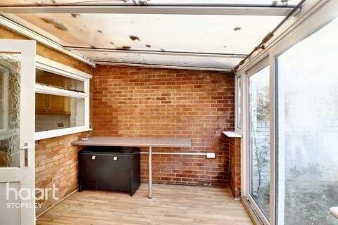 3 bedroom terraced house for sale - Devon Road, Luton