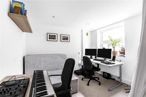 2 bedroom apartment for sale, Tower Bridge Road, London, SE1
