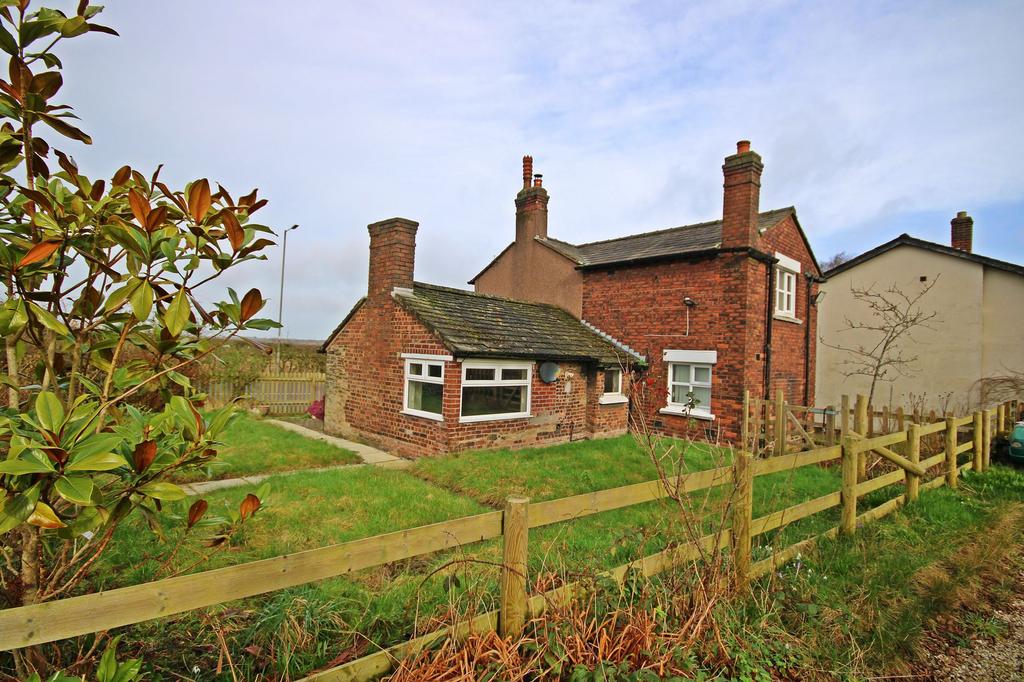 St. Helens Road, Rainford, WA11 3 bed detached house for sale £550,000