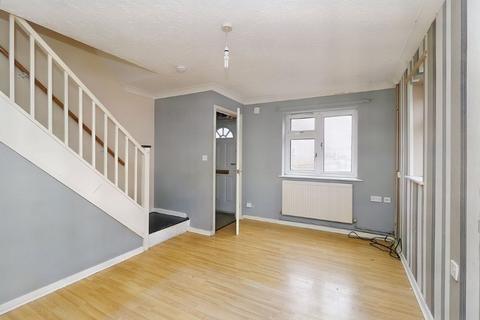 2 bedroom semi-detached house for sale - 3 Bevis Close, Fawley, Southampton, Hampshire, SO45 1RG