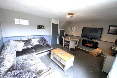 2 bedroom maisonette for sale, Richmond Avenue, Royton