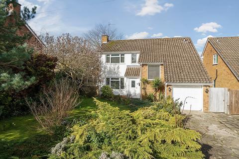 22 Spring Grove, Fetcham, Leatherhead, KT22 9NH