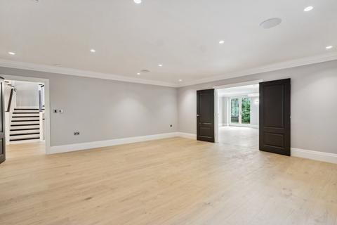 5 bedroom detached house to rent, Knottocks Drive, Beaconsfield, HP9
