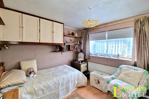 57 Dock Road, Tilbury, RM18 7DB