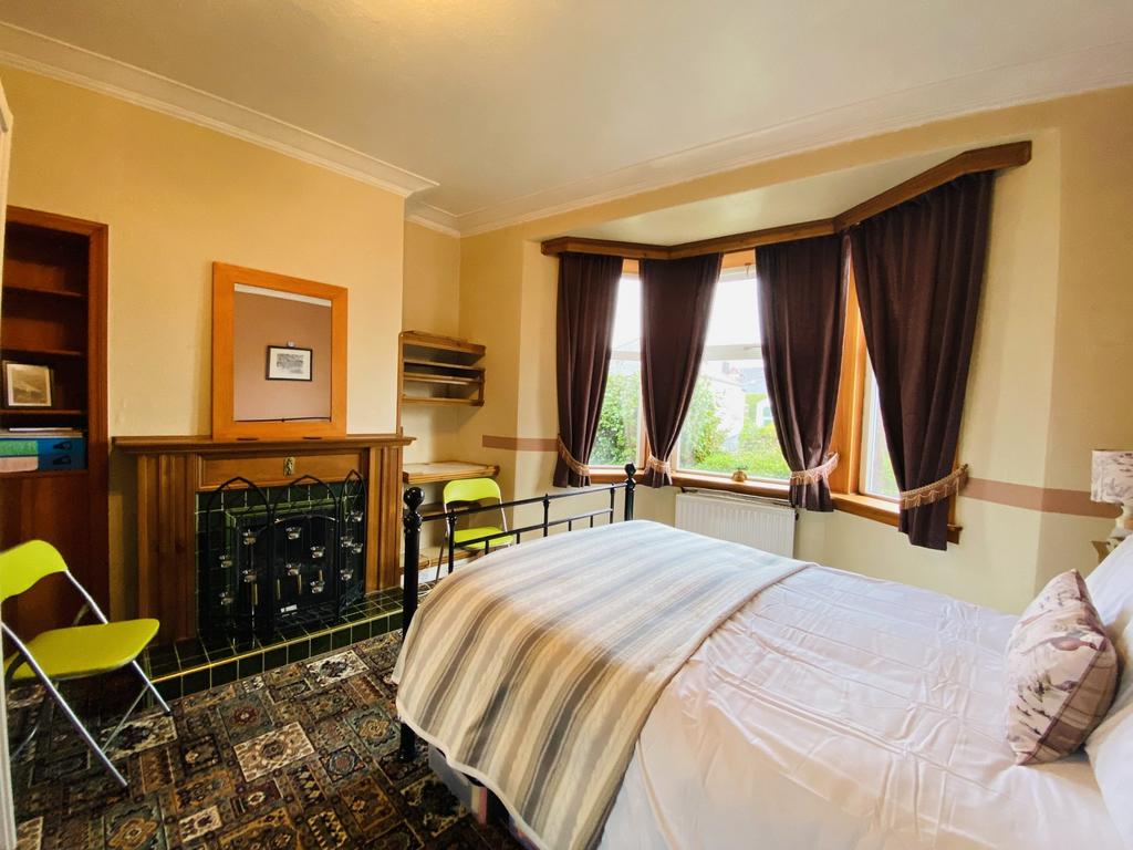 1 Ardwall Road, Dumfries, DG1 3 AQ - Braidwoods Sol