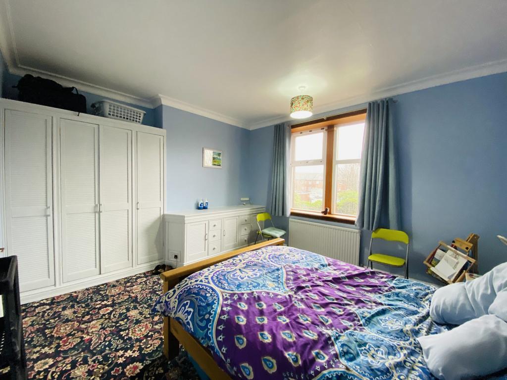 1 Ardwall Road, Dumfries, DG1 3 AQ - Braidwoods Sol