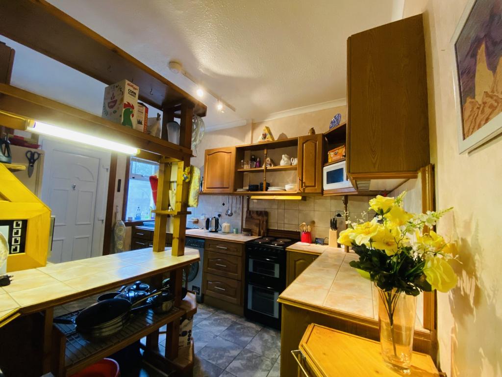 1 Ardwall Road, Dumfries, DG1 3 AQ - Braidwoods Sol