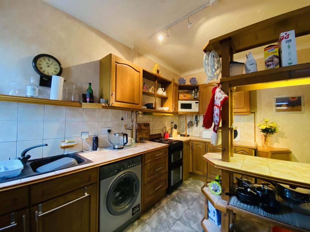 1 Ardwall Road, Dumfries, DG1 3 AQ - Braidwoods Sol