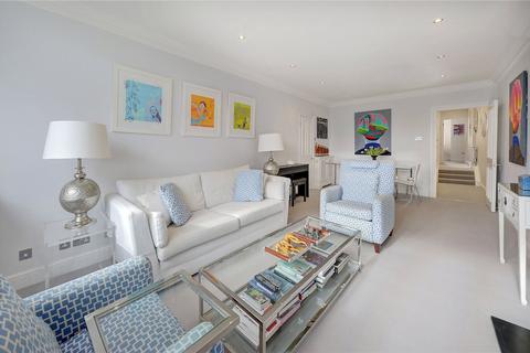 14l Airlie Gardens, London, W8 7AL