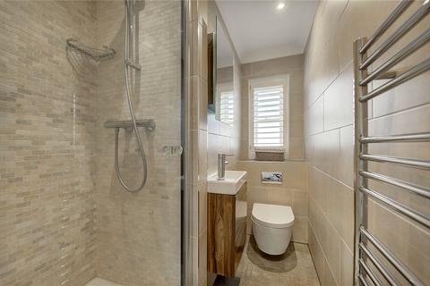 14l Airlie Gardens, London, W8 7AL