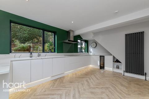 63 Abbots Road, Abbots Langley, WD5 0BJ