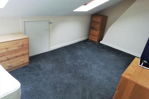 1 bedroom in a house share to rent, Whitefield Terrace, Newcastle upon Tyne NE6
