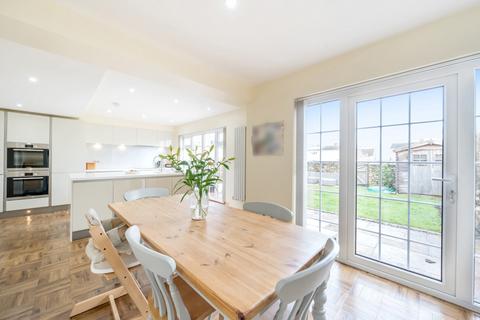 10 Back Lane, Marshfield, Chippenham, SN14 8NQ