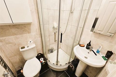 Flat 2, 80 Heygate Avenue, Southend-on-sea, SS1 2AR