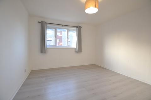 2 bedroom flat to rent, Bailie Terrace, Edinburgh, EH15