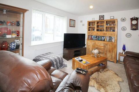 3 bedroom detached house for sale - Cypress Point Grove, Dinnington, Newcastle upon Tyne, Tyne and Wear, NE13 7FP