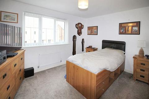 3 bedroom detached house for sale - Cypress Point Grove, Dinnington, Newcastle upon Tyne, Tyne and Wear, NE13 7FP