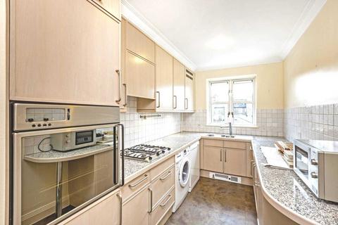 3 bedroom apartment for sale, Walnut Court, Kensington Green, W8