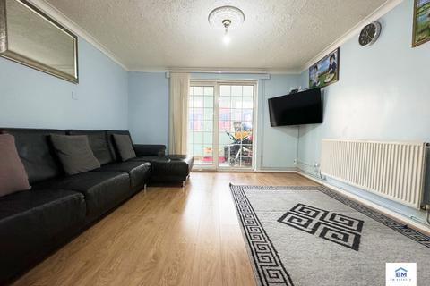 3 bedroom terraced house for sale - Botley Walk, Leicester LE5