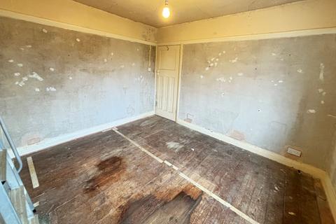 101 Hampermill Lane, Watford, WD19 4NX