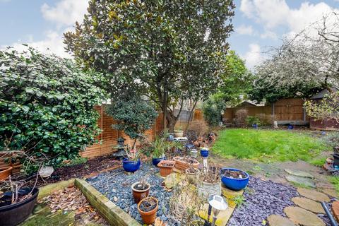 53 Exford Road, London, SE12 9HA
