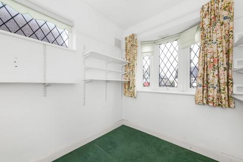 53 Exford Road, London, SE12 9HA