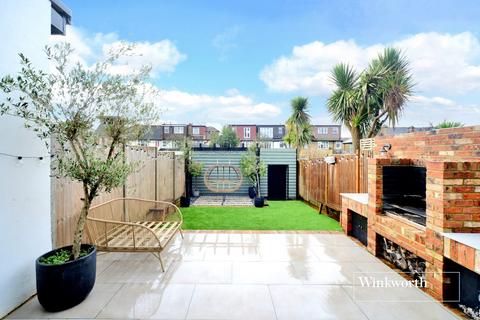 50 Braemar Road, Worcester Park, KT4 8SW