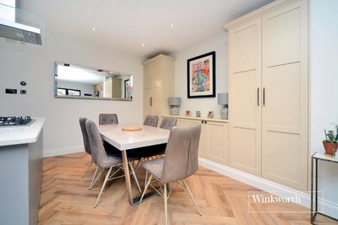 50 Braemar Road, Worcester Park, KT4 8SW