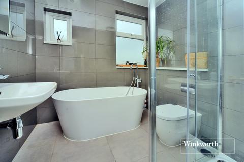 50 Braemar Road, Worcester Park, KT4 8SW