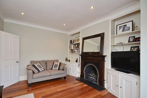 2 bedroom flat to rent, Richmond Avenue, Wimbledon, London, SW20