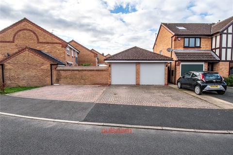 4 bedroom detached house for sale - Cirencester Close, Bromsgrove, Worcestershire, B60