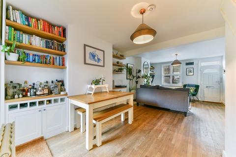 52 Albany Road, Brentford, TW8 0NF