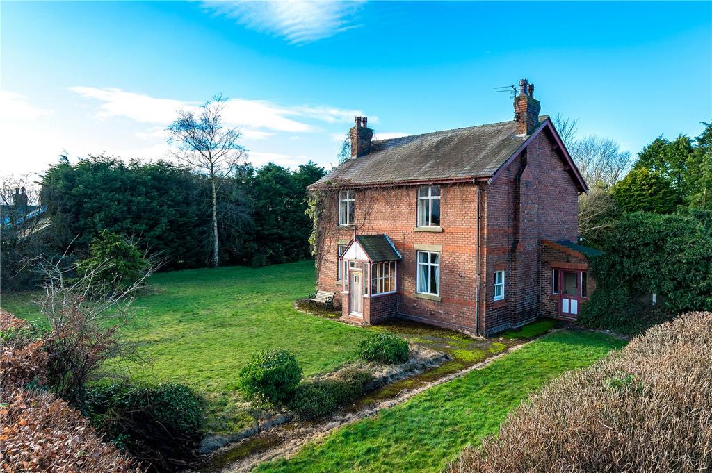 Crabtree Lane, Ormskirk L40 3 bed detached house £550,000