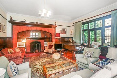 15a Sanderstead Hill, South Croydon, CR2 0HD