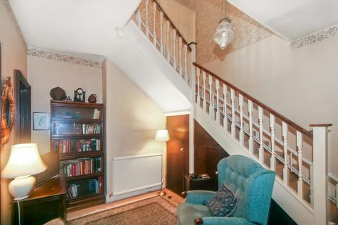 15a Sanderstead Hill, South Croydon, CR2 0HD