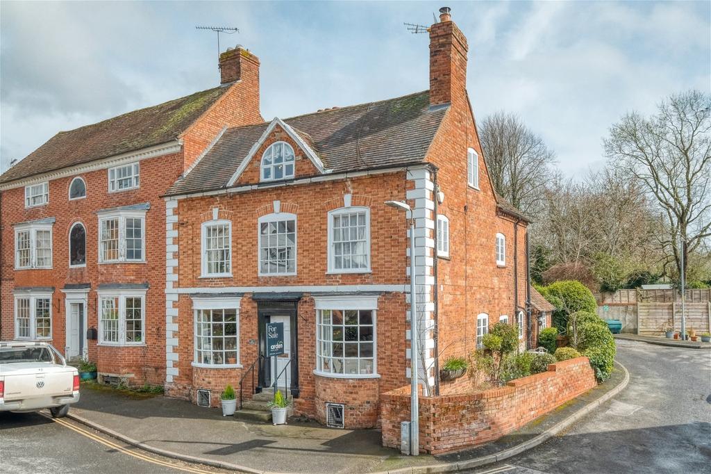High Street, Feckenham B96 6HS 5 bed semidetached house for sale £