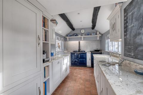 8 High Street, Feckenham, Redditch, B96 6HS