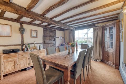 8 High Street, Feckenham, Redditch, B96 6HS